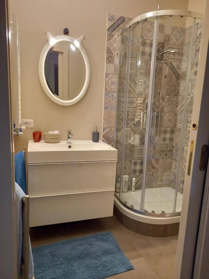 Light Charme Apartment Milan Bagian luar foto
