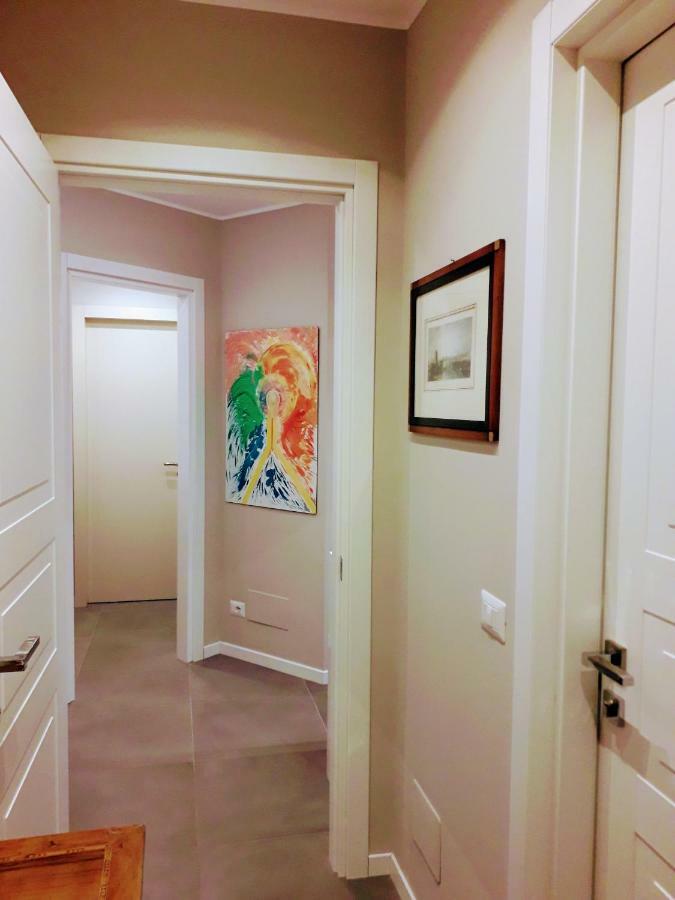 Light Charme Apartment Milan Bagian luar foto