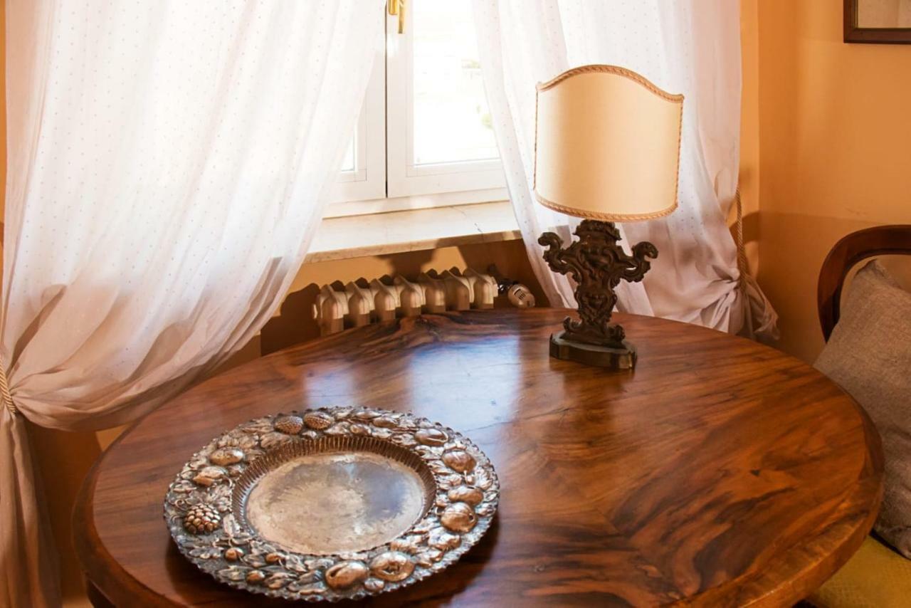 Light Charme Apartment Milan Bagian luar foto